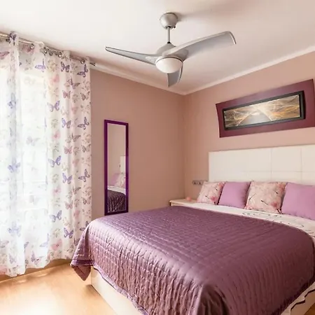 Martianez Playa: Coastal Location Daire